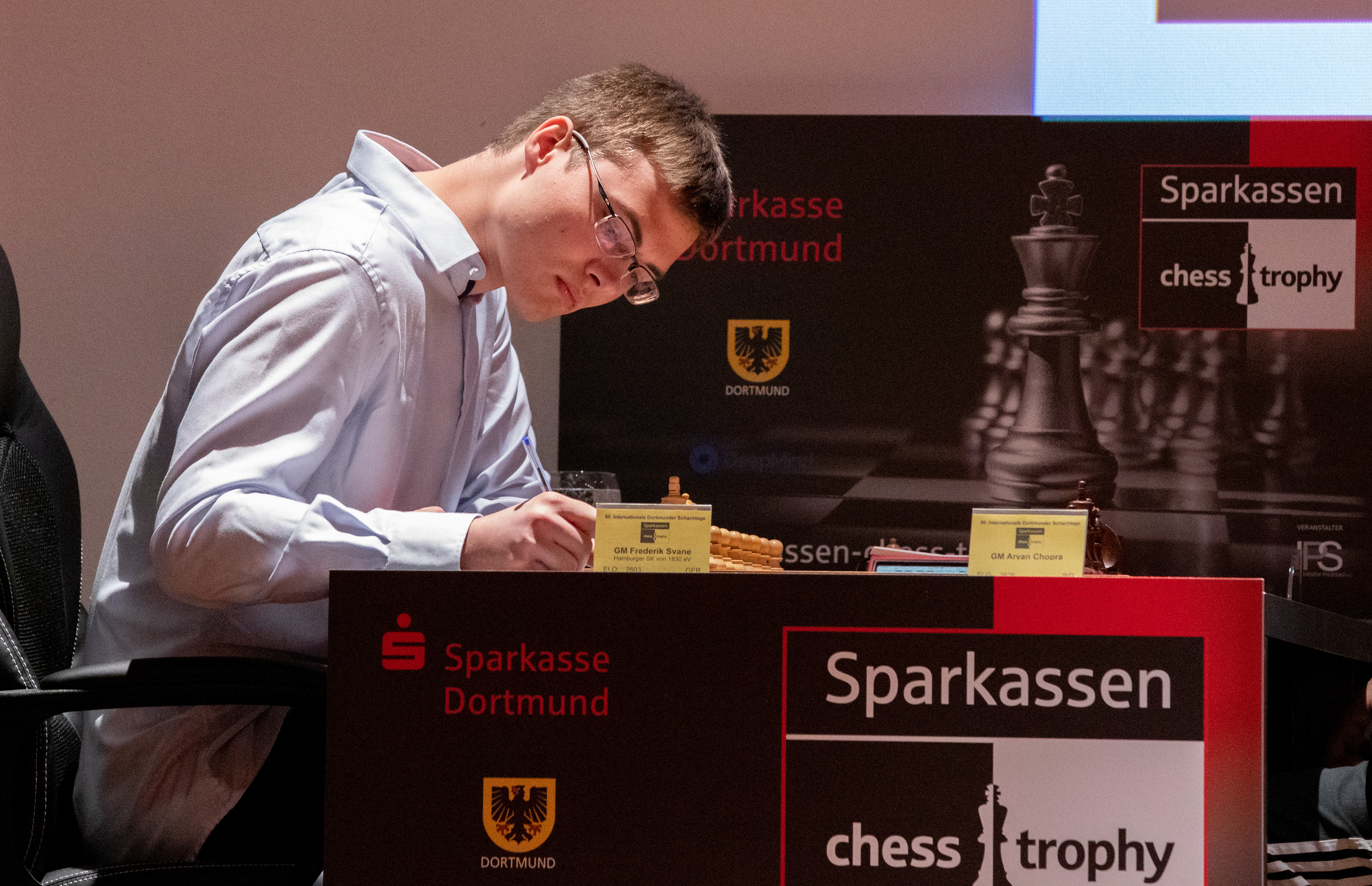 Fabiano Caruana and Frederik Svane lead before last round
