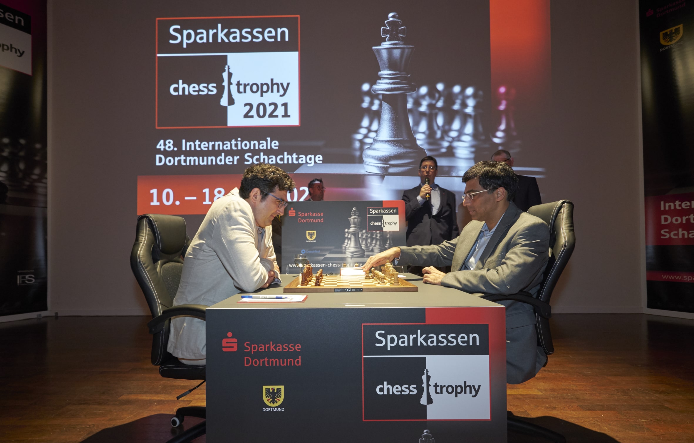 Opening game in the NC World Masters: Kramnik against Anand